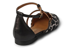 AM DARING GIRAFFE - Crispins Shoes