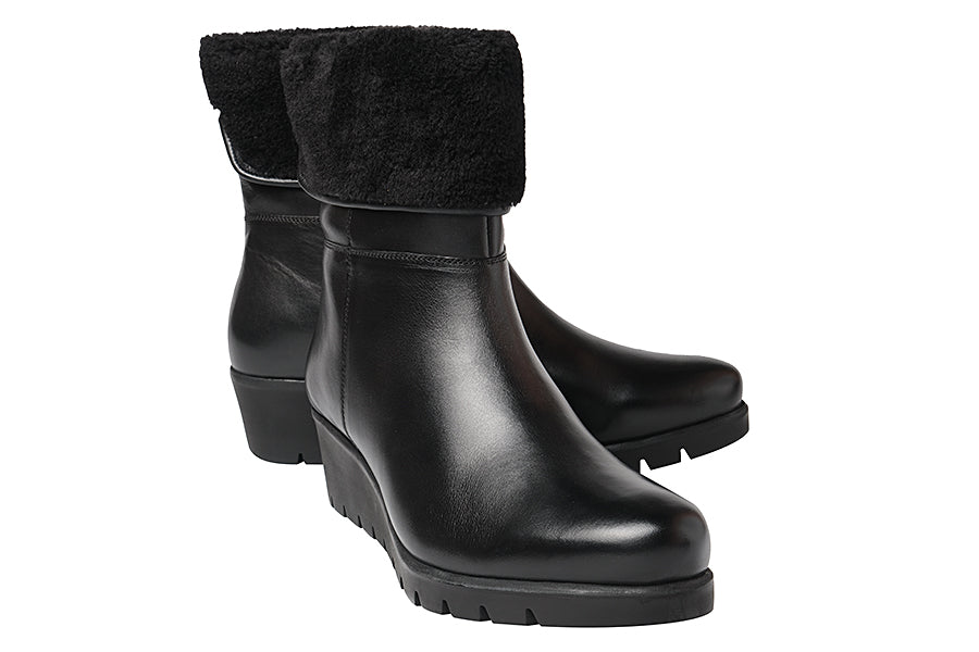 ARA COLEEN ANKLE BOOTS - Crispins Shoes
