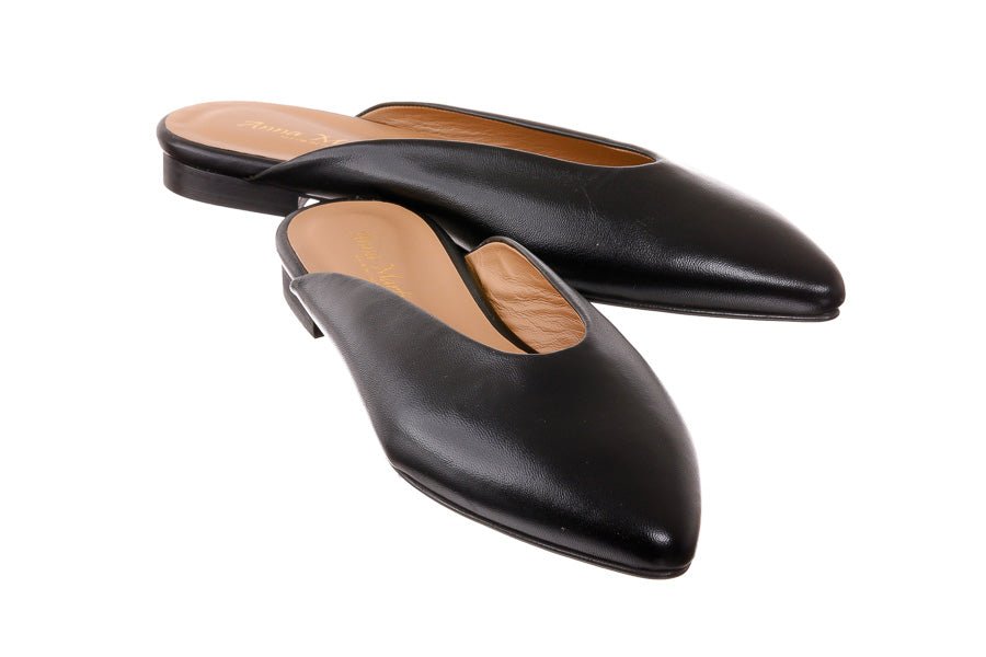 Am Aster Black - Crispins Shoes