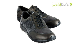 Wal Lennox - Crispins Shoes