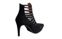 P&J Wow - Crispins Shoes