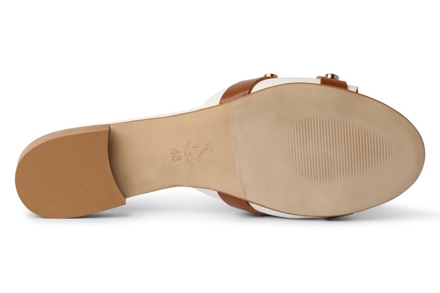 AM IDEAL - Crispins Shoes