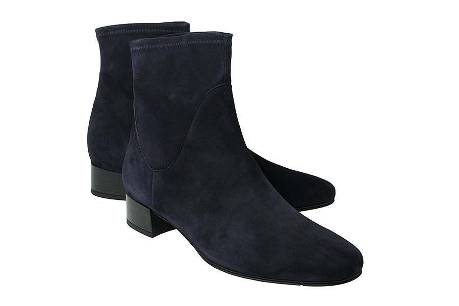 BR SOFTER NAVY ANKLE BOOTS