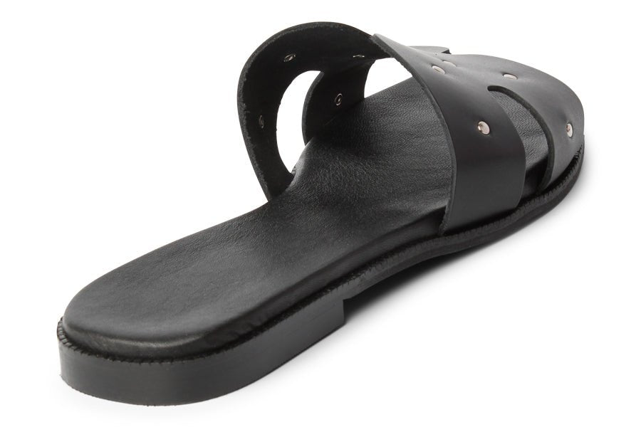 CH BREEZY BLACK - Crispins Shoes