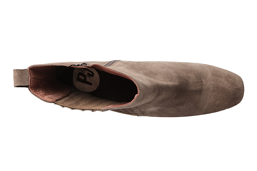 DAN JOYCE TAUPE